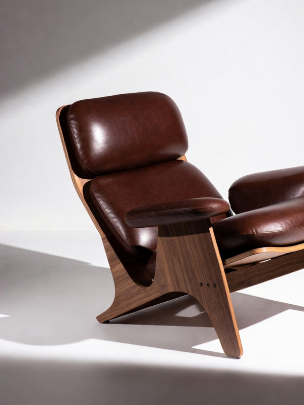 Calabrese Lounge Chair